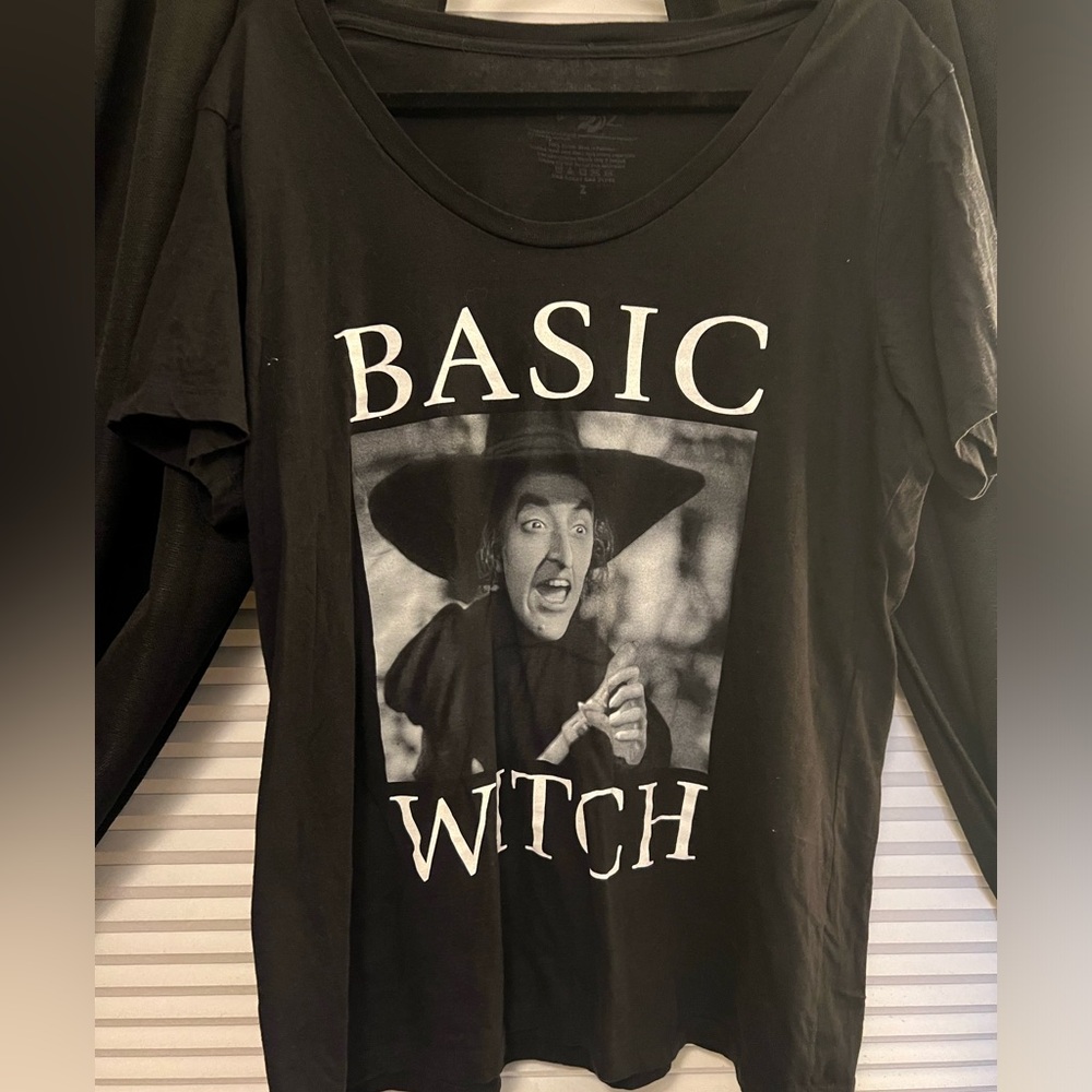Torrid Black Basic Witch Stretch T-Shirt! Wizard of Oz! 2X